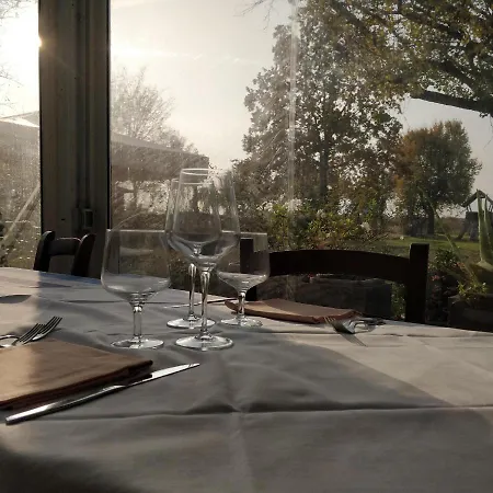 L'albara - Wines, Pool & Vakantieboerderij Villaganzerla