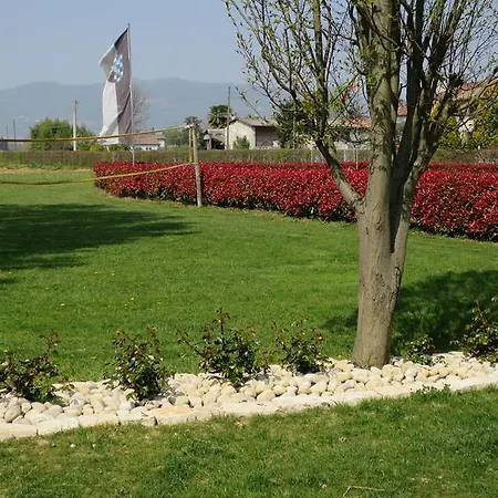L'albara - Wines, Pool & Villaganzerla